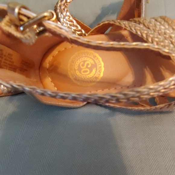 😊 So. AAH (Girls) Sandals NWOT - Picture 8 of 8